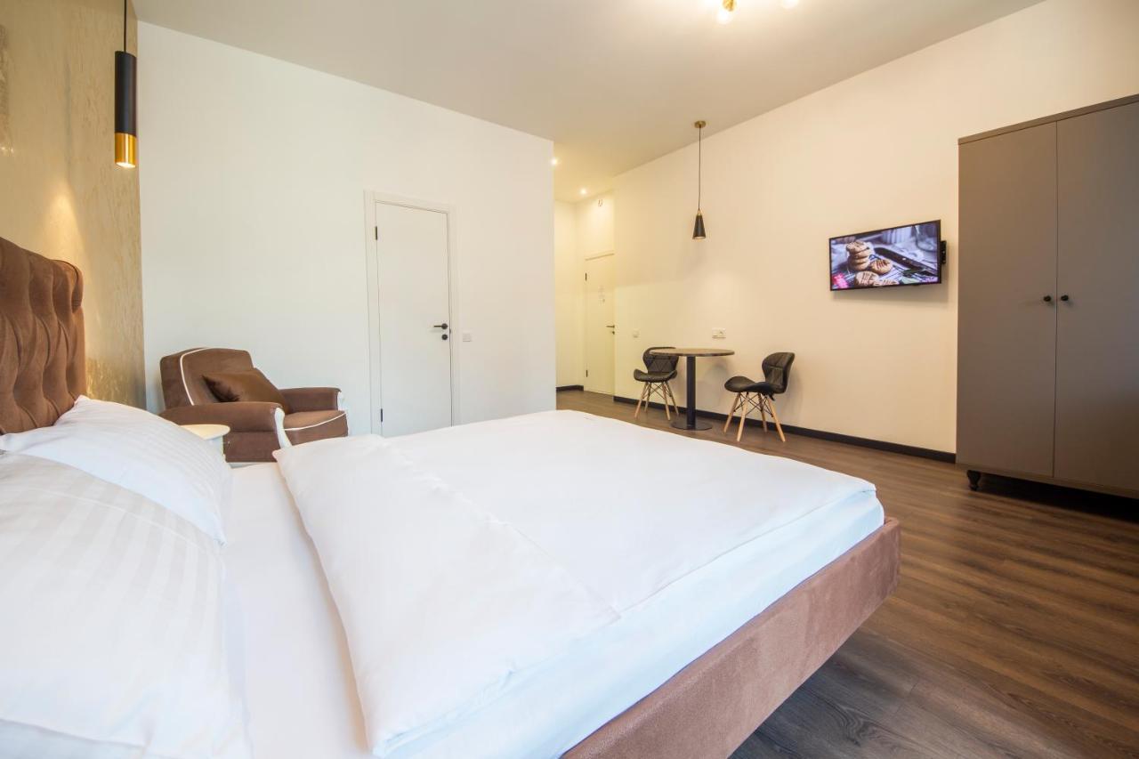 Cheap Apartament