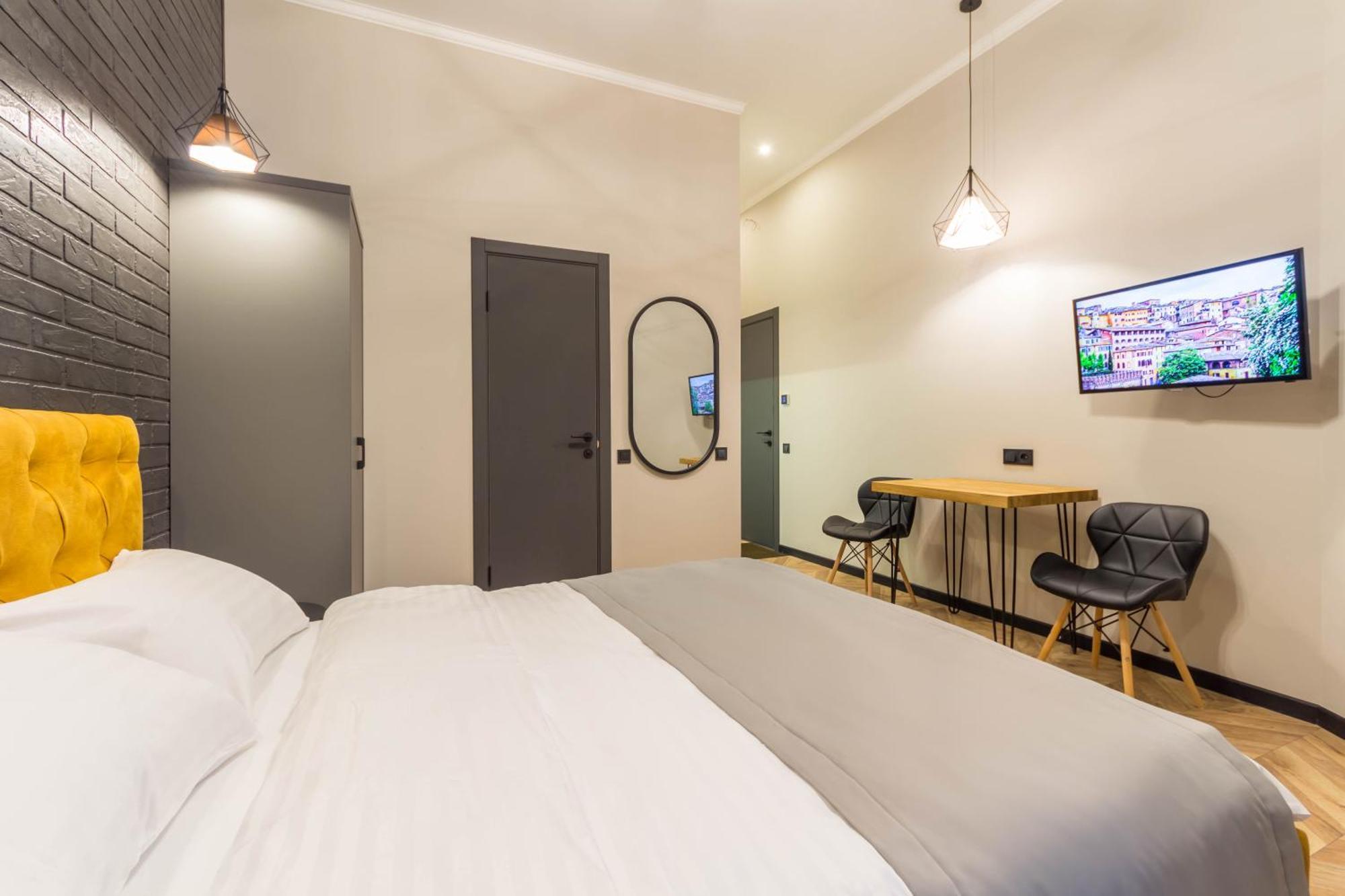 Apartment Cheap *